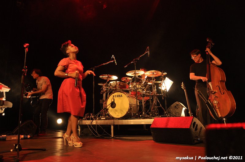 koncert: TONYA GRAVES - Středa 20. 4. 2011